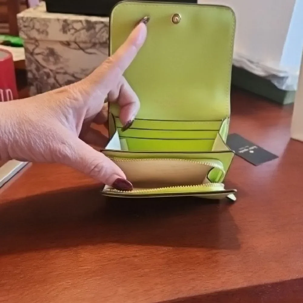 Kate Spade Lime Green Leather Wallet NWT